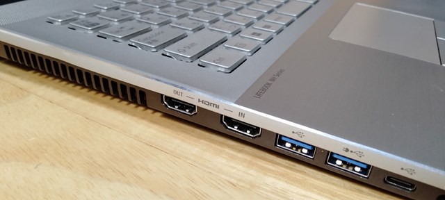 LIFEBOOK WN1/H1には他機種では珍しいHDMI IN端子がついている