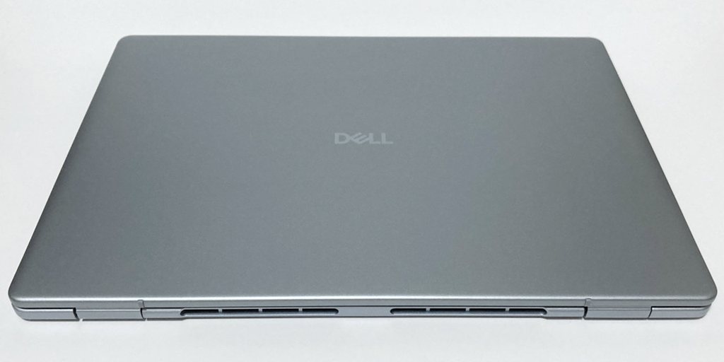 画像タイトル Dell 16 Plus DB16255 天板
